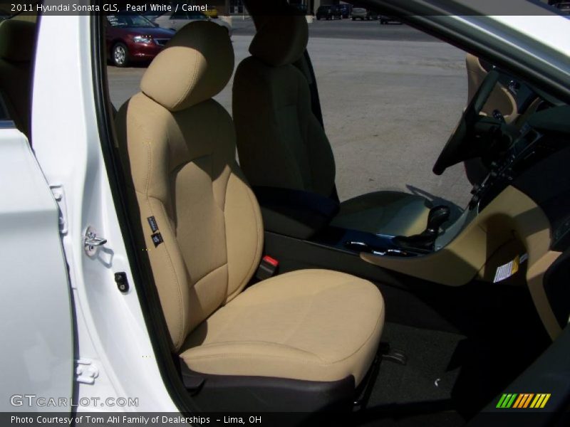 Pearl White / Camel 2011 Hyundai Sonata GLS