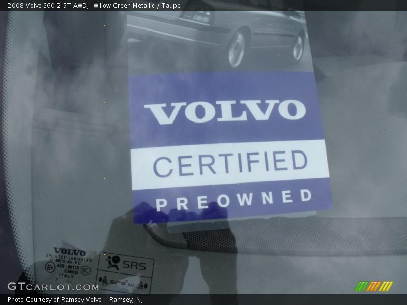 Willow Green Metallic / Taupe 2008 Volvo S60 2.5T AWD