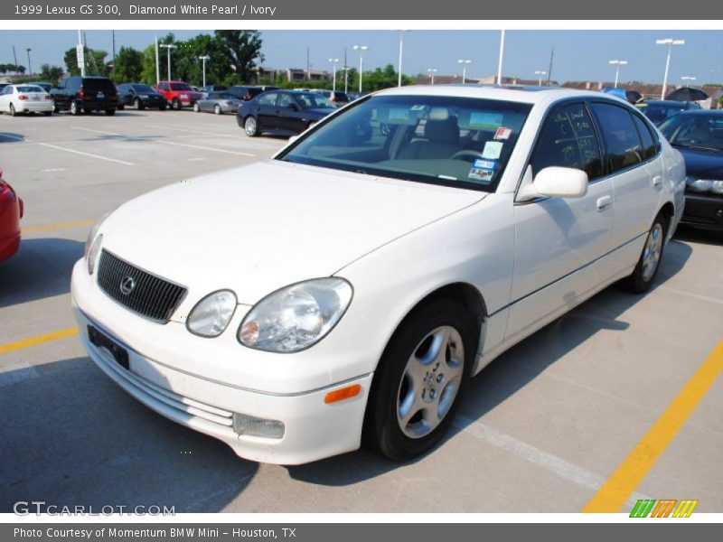 Diamond White Pearl / Ivory 1999 Lexus GS 300