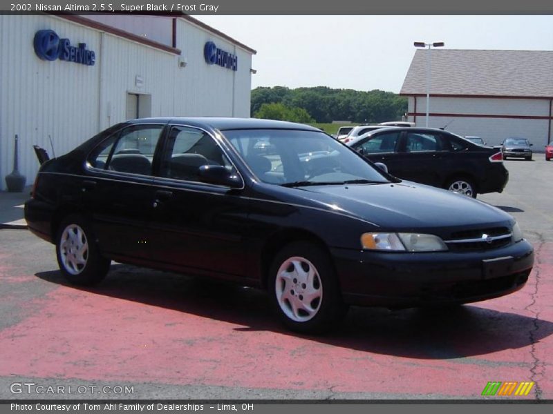 Super Black / Frost Gray 2002 Nissan Altima 2.5 S