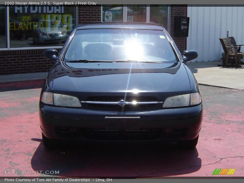 Super Black / Frost Gray 2002 Nissan Altima 2.5 S