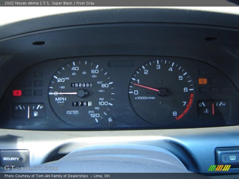 Super Black / Frost Gray 2002 Nissan Altima 2.5 S