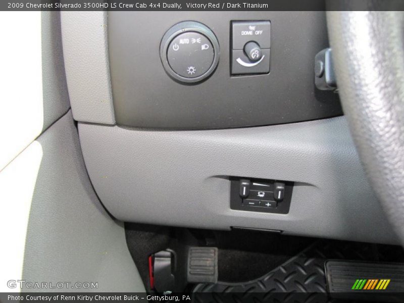 Victory Red / Dark Titanium 2009 Chevrolet Silverado 3500HD LS Crew Cab 4x4 Dually