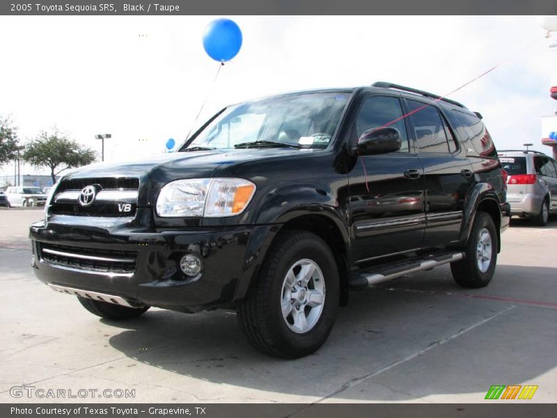 Black / Taupe 2005 Toyota Sequoia SR5