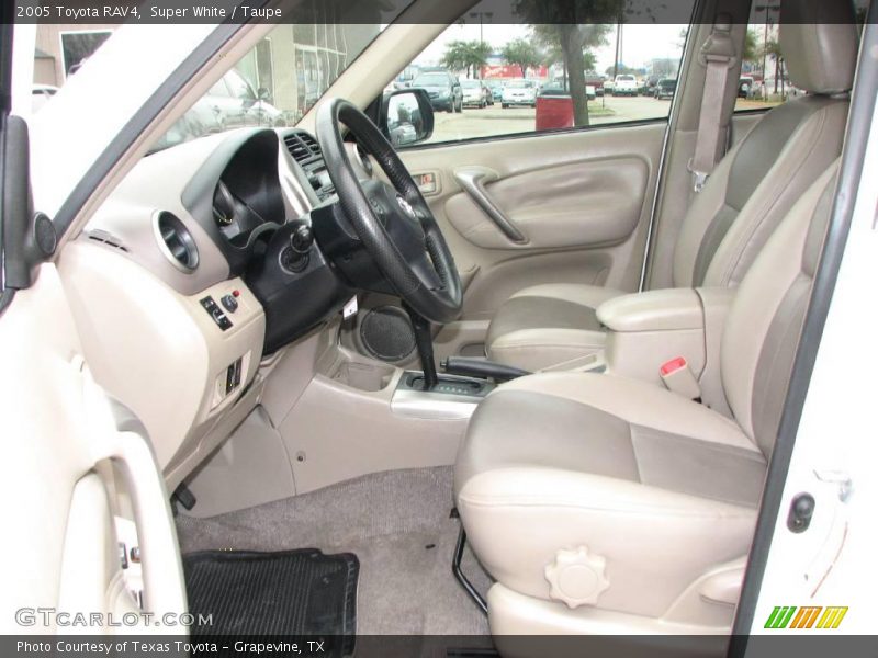 Super White / Taupe 2005 Toyota RAV4