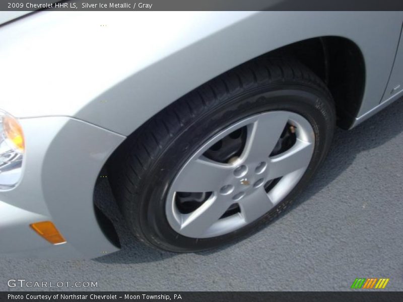 Silver Ice Metallic / Gray 2009 Chevrolet HHR LS