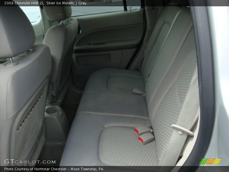 Silver Ice Metallic / Gray 2009 Chevrolet HHR LS