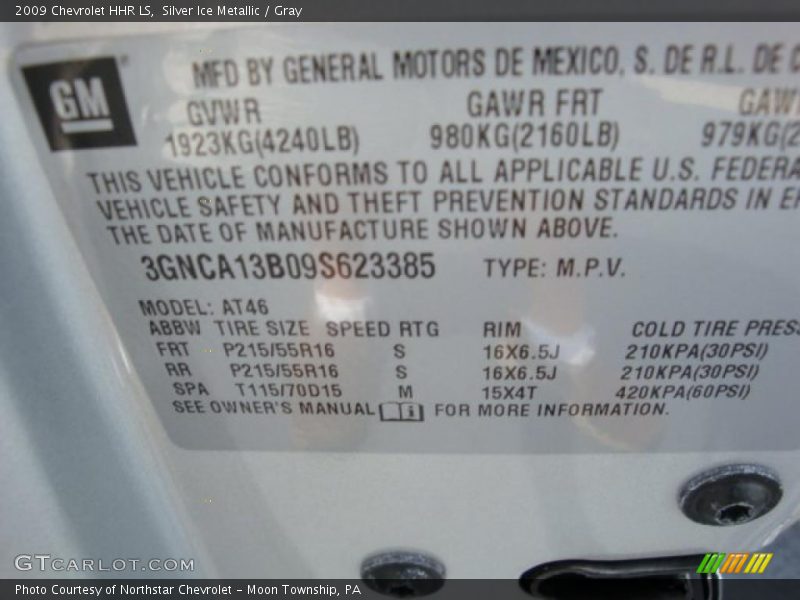 Silver Ice Metallic / Gray 2009 Chevrolet HHR LS