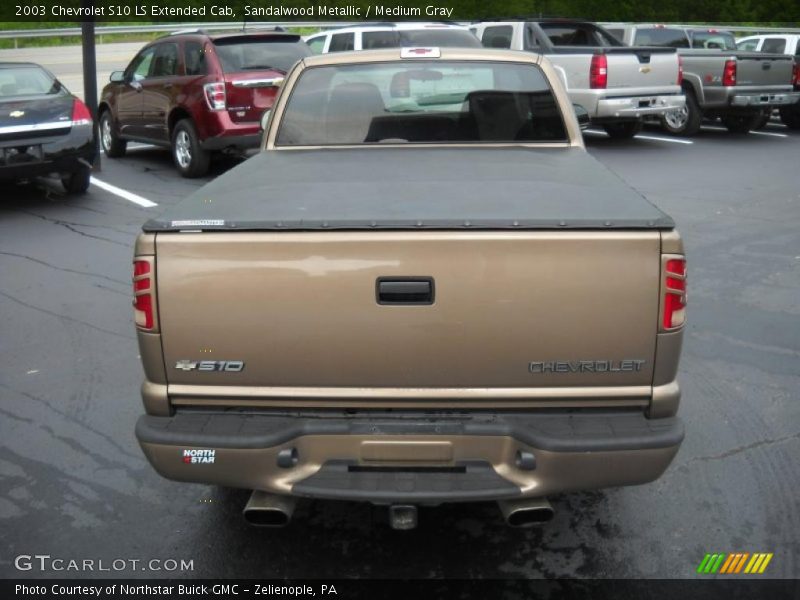 Sandalwood Metallic / Medium Gray 2003 Chevrolet S10 LS Extended Cab