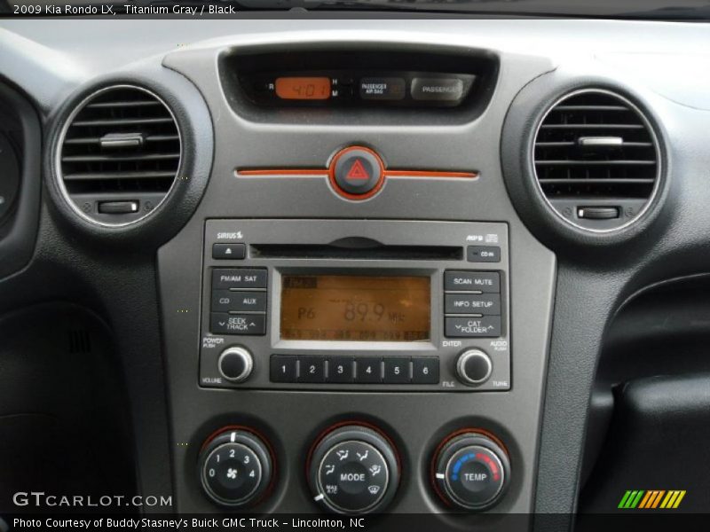 Titanium Gray / Black 2009 Kia Rondo LX
