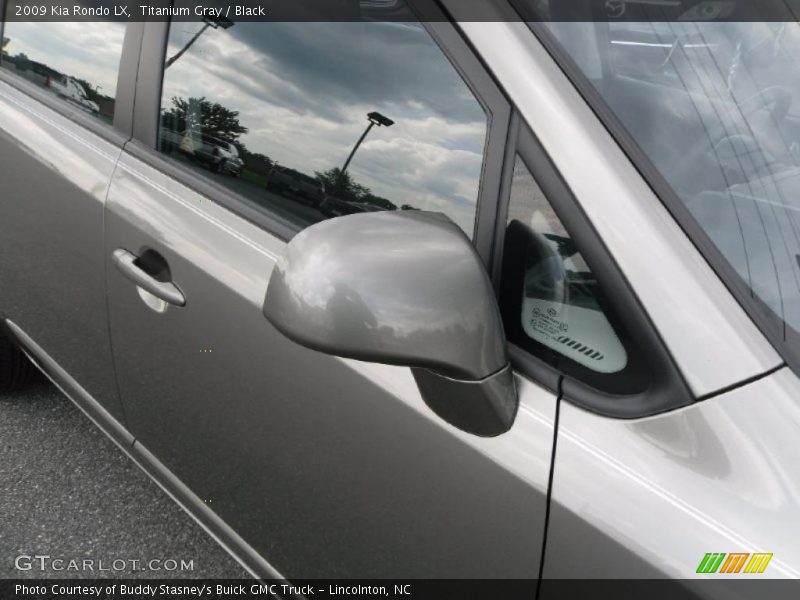 Titanium Gray / Black 2009 Kia Rondo LX