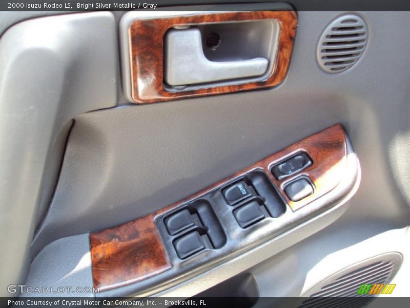 Bright Silver Metallic / Gray 2000 Isuzu Rodeo LS