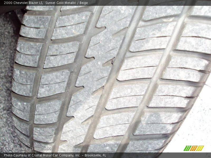 Sunset Gold Metallic / Beige 2000 Chevrolet Blazer LS