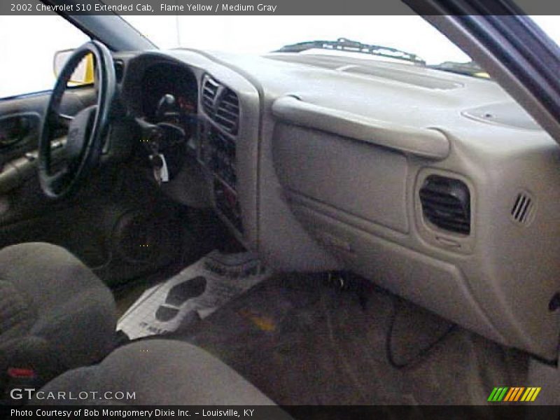 Flame Yellow / Medium Gray 2002 Chevrolet S10 Extended Cab