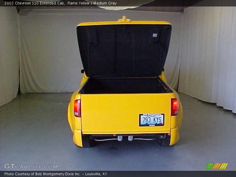 Flame Yellow / Medium Gray 2002 Chevrolet S10 Extended Cab