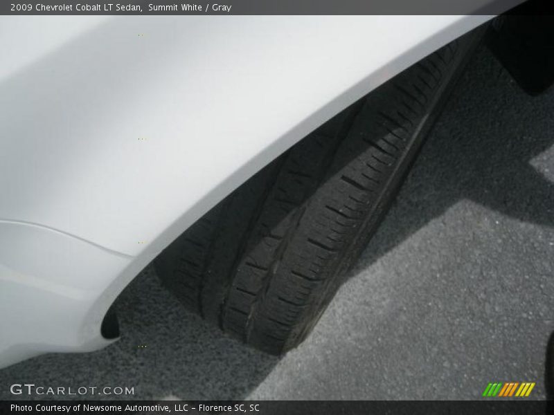 Summit White / Gray 2009 Chevrolet Cobalt LT Sedan