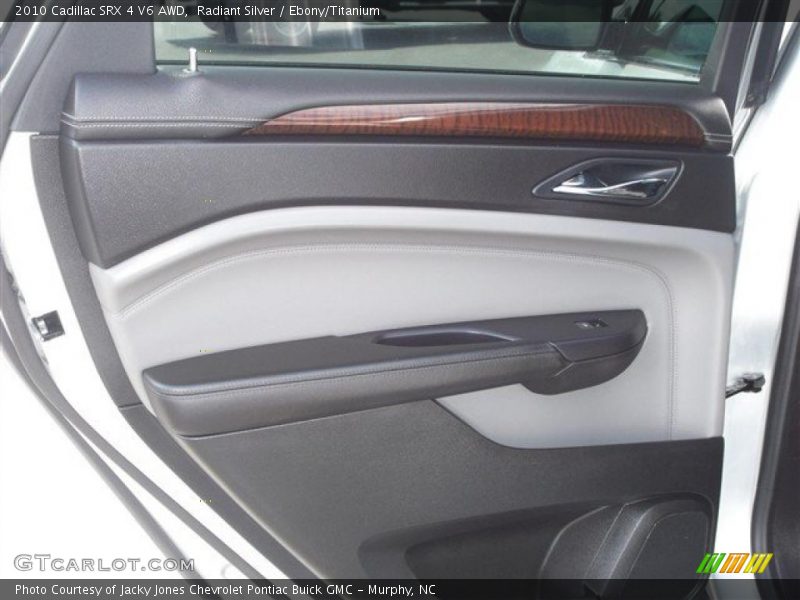 Radiant Silver / Ebony/Titanium 2010 Cadillac SRX 4 V6 AWD
