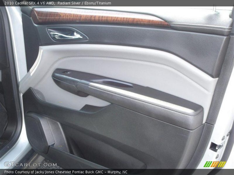 Radiant Silver / Ebony/Titanium 2010 Cadillac SRX 4 V6 AWD