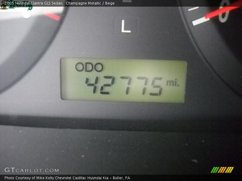 Champagne Metallic / Beige 2005 Hyundai Elantra GLS Sedan