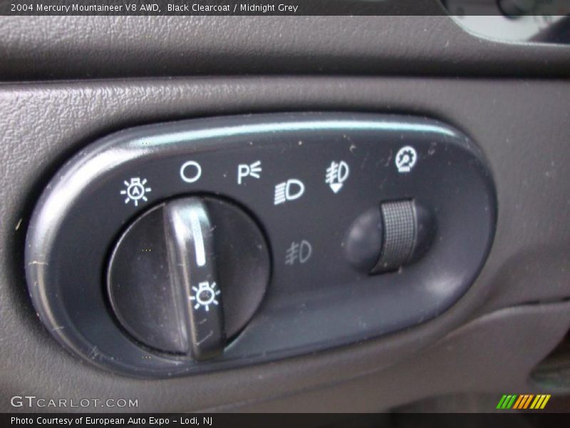 Black Clearcoat / Midnight Grey 2004 Mercury Mountaineer V8 AWD