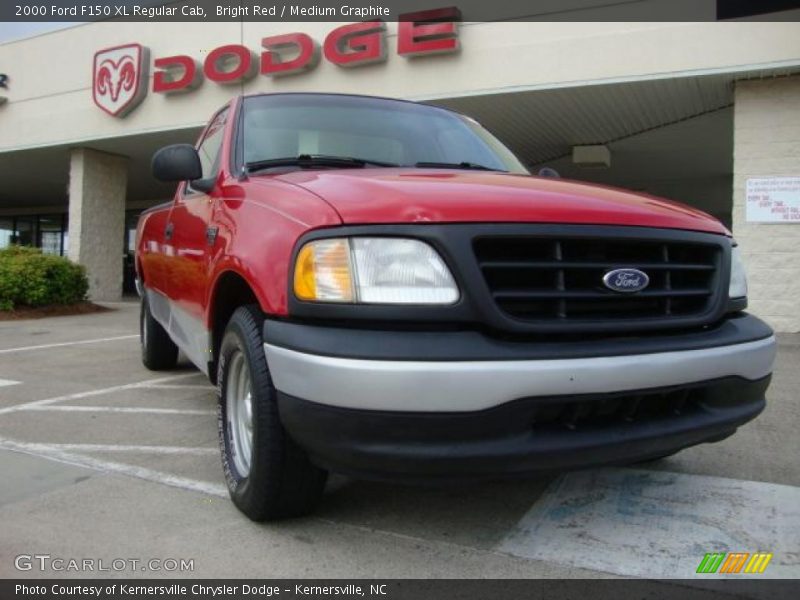 Bright Red / Medium Graphite 2000 Ford F150 XL Regular Cab
