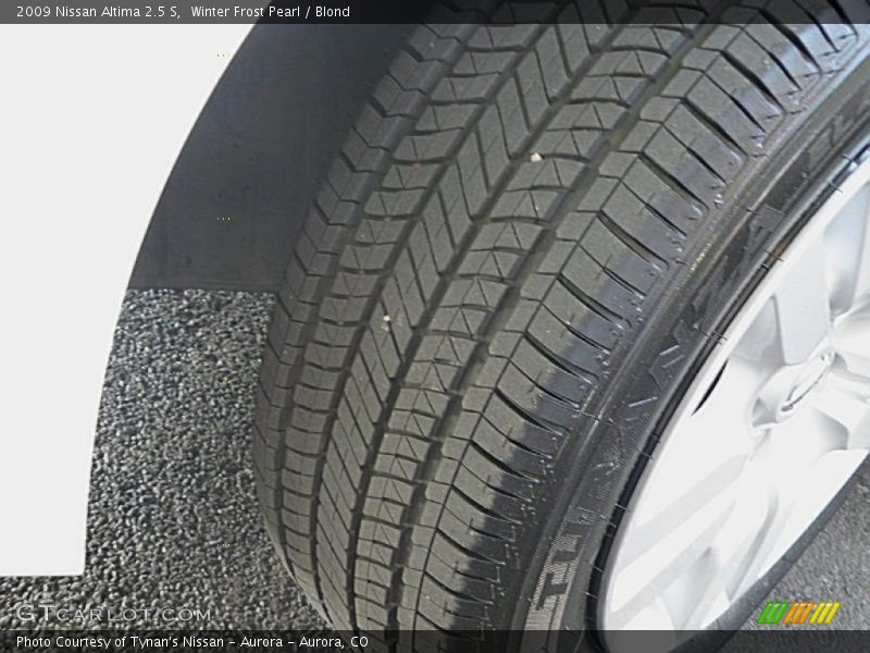 Winter Frost Pearl / Blond 2009 Nissan Altima 2.5 S