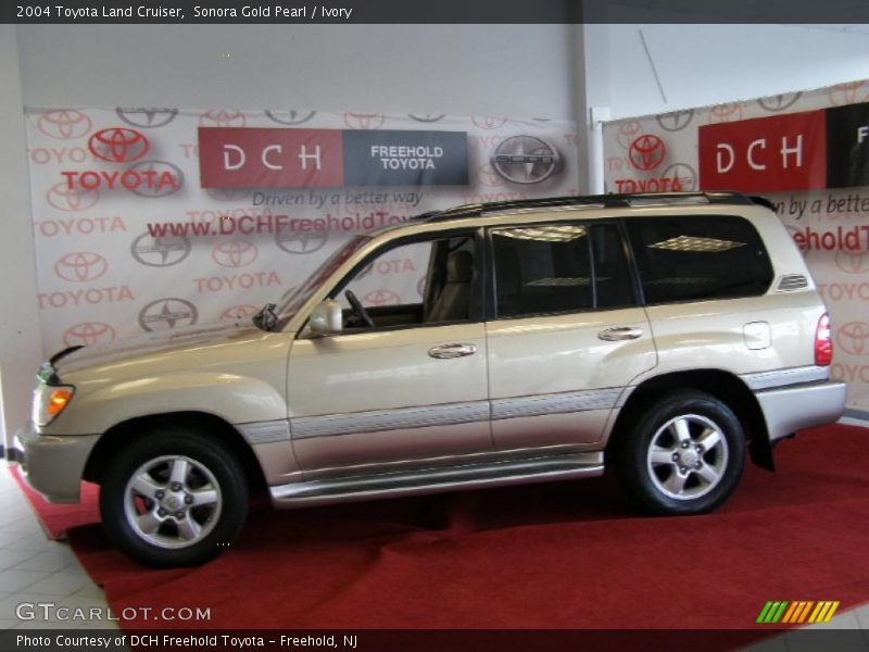 Sonora Gold Pearl / Ivory 2004 Toyota Land Cruiser