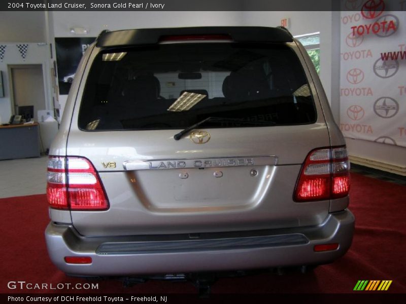 Sonora Gold Pearl / Ivory 2004 Toyota Land Cruiser