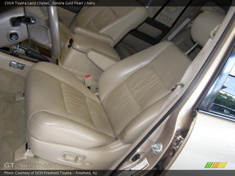 Sonora Gold Pearl / Ivory 2004 Toyota Land Cruiser