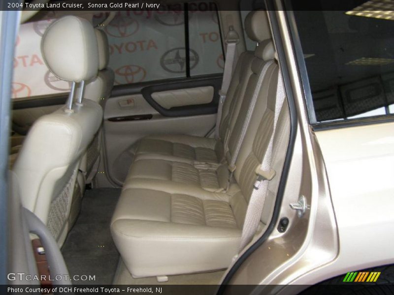 Sonora Gold Pearl / Ivory 2004 Toyota Land Cruiser