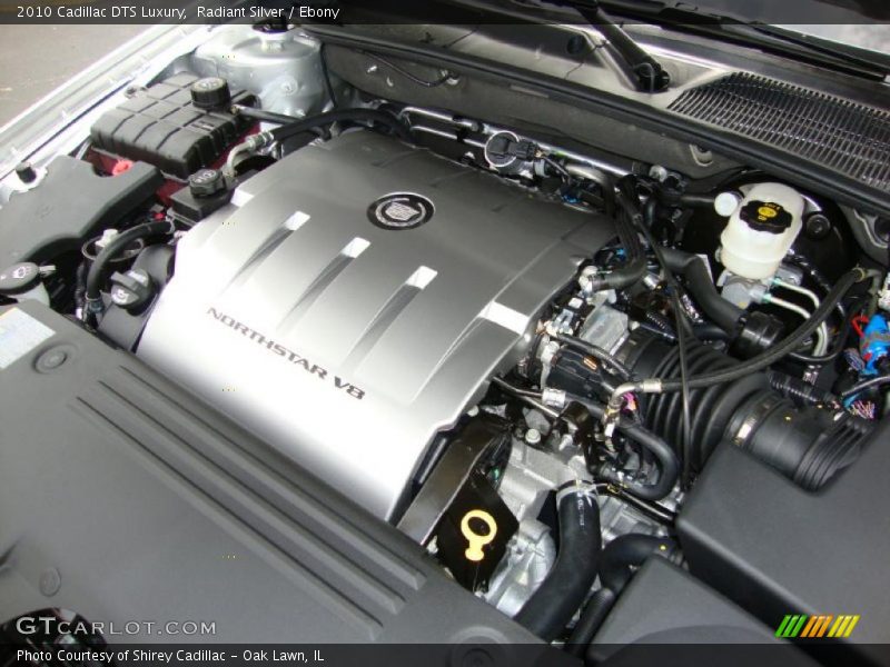 Radiant Silver / Ebony 2010 Cadillac DTS Luxury