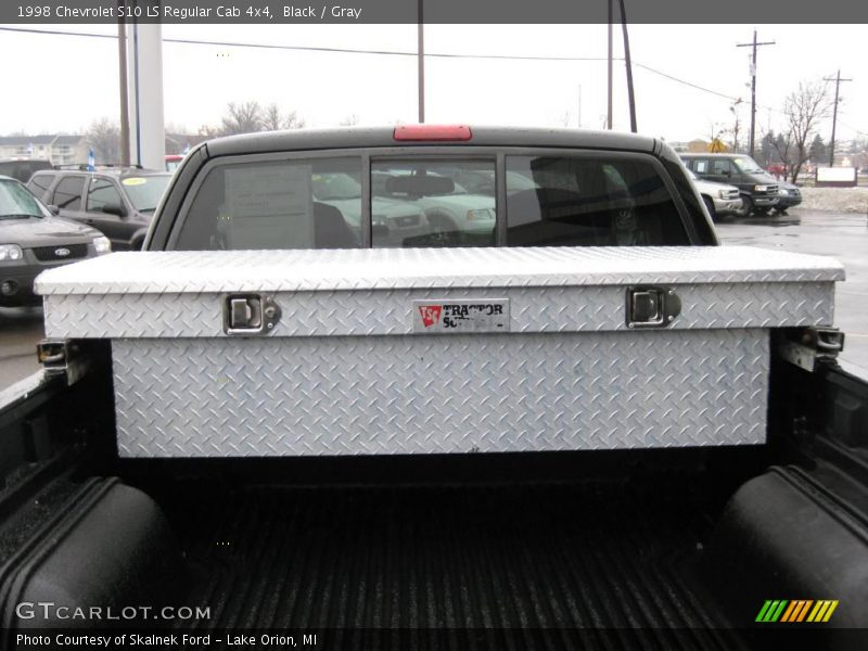 Black / Gray 1998 Chevrolet S10 LS Regular Cab 4x4