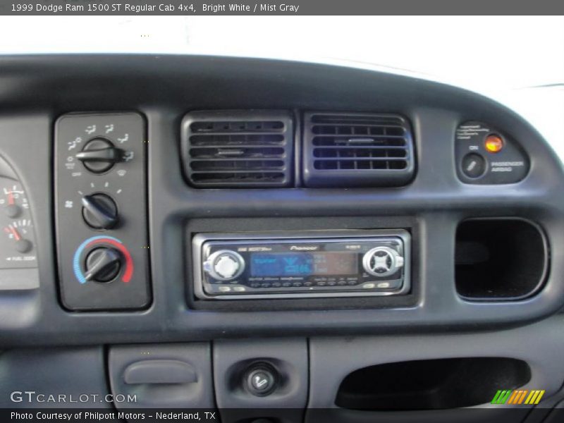 Bright White / Mist Gray 1999 Dodge Ram 1500 ST Regular Cab 4x4