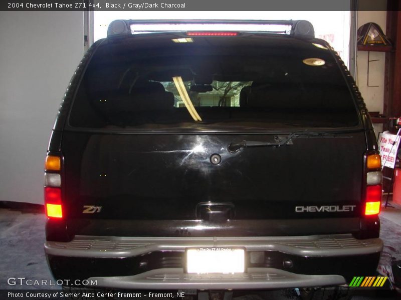 Black / Gray/Dark Charcoal 2004 Chevrolet Tahoe Z71 4x4