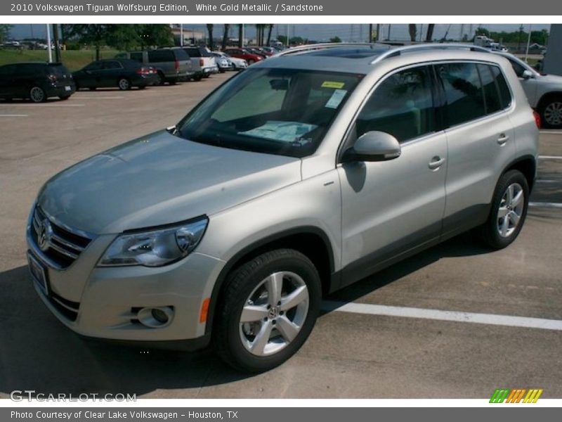 White Gold Metallic / Sandstone 2010 Volkswagen Tiguan Wolfsburg Edition