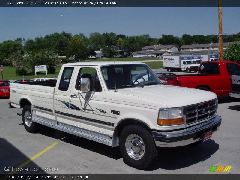 Oxford White / Prairie Tan 1997 Ford F250 XLT Extended Cab