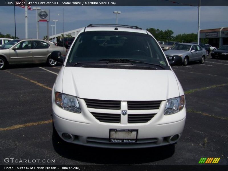 Stone White / Medium Slate Gray 2005 Dodge Grand Caravan SXT