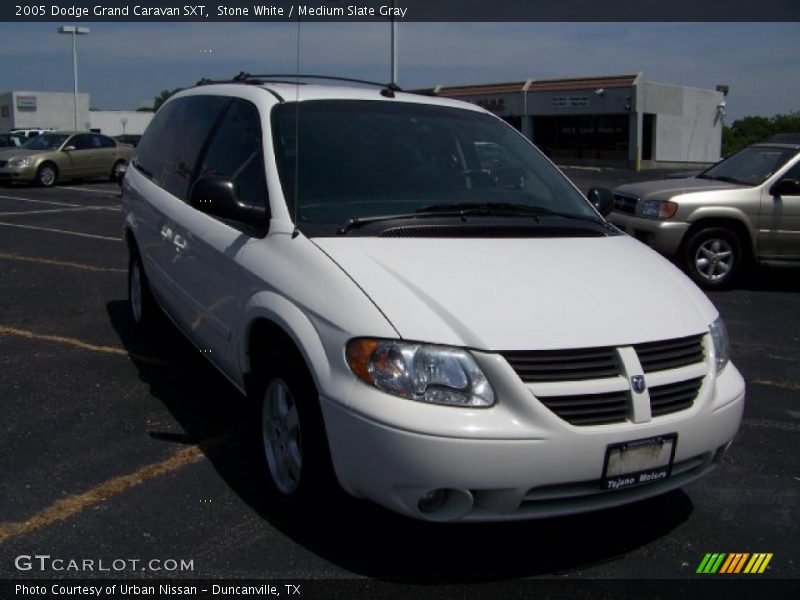 Stone White / Medium Slate Gray 2005 Dodge Grand Caravan SXT