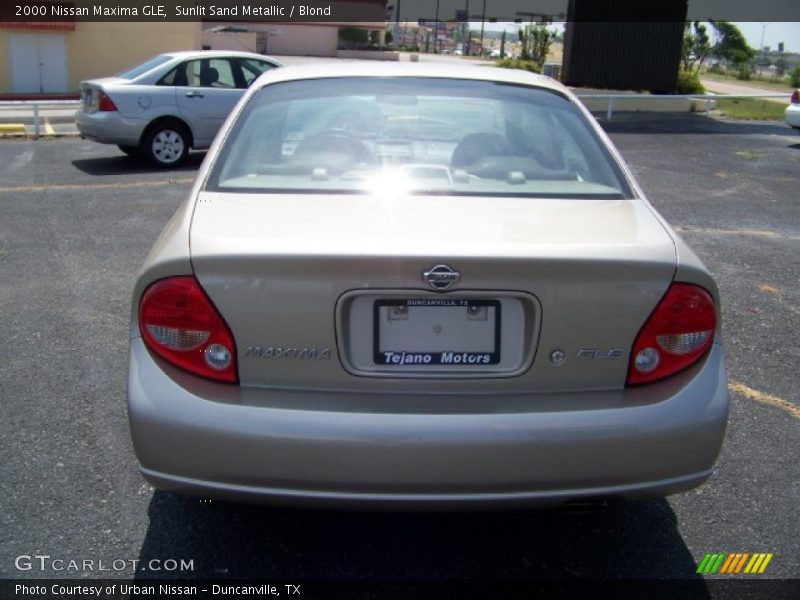 Sunlit Sand Metallic / Blond 2000 Nissan Maxima GLE