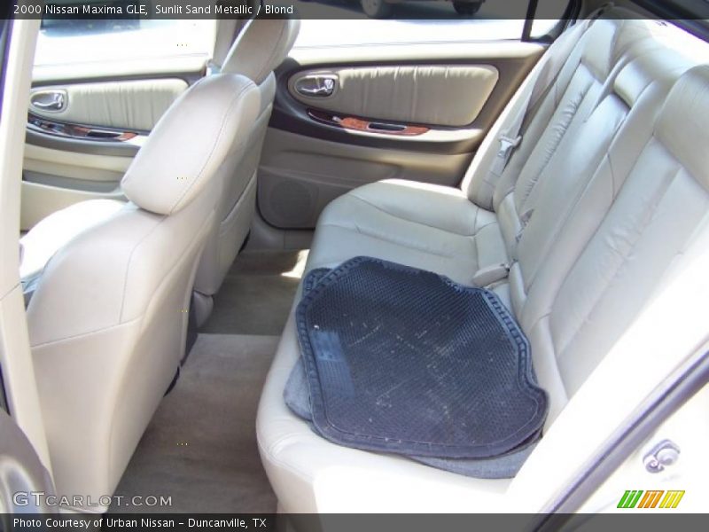 Sunlit Sand Metallic / Blond 2000 Nissan Maxima GLE