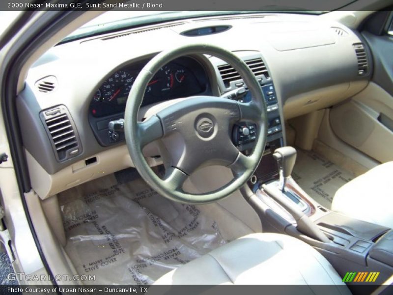 Sunlit Sand Metallic / Blond 2000 Nissan Maxima GLE