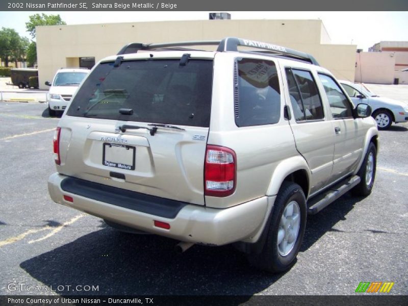 Sahara Beige Metallic / Beige 2002 Nissan Pathfinder SE