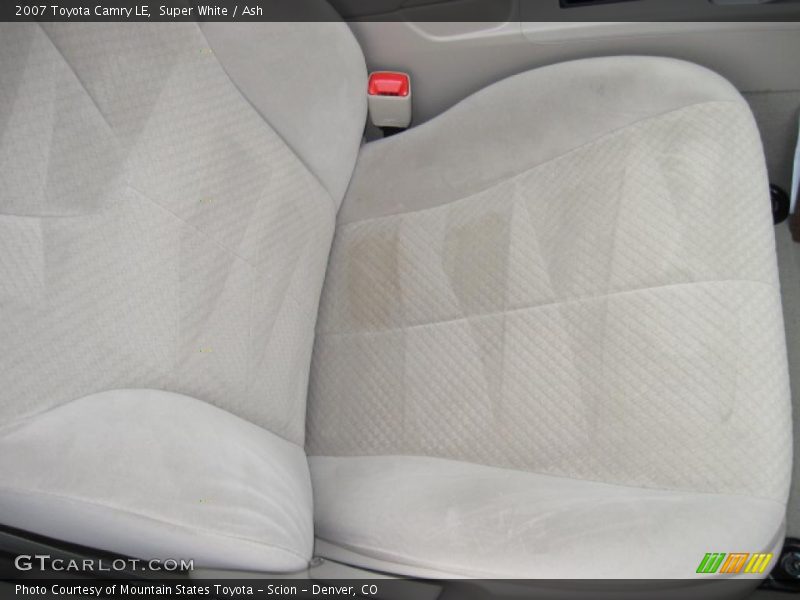 Super White / Ash 2007 Toyota Camry LE