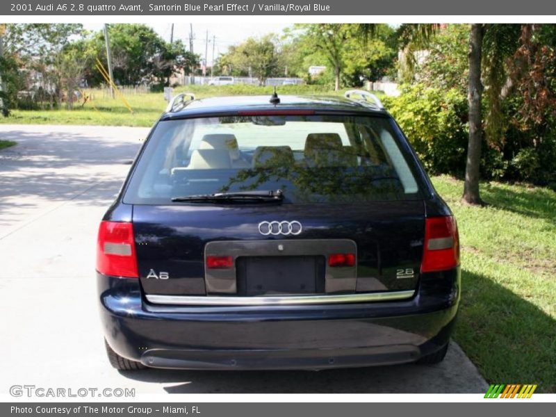 Santorin Blue Pearl Effect / Vanilla/Royal Blue 2001 Audi A6 2.8 quattro Avant