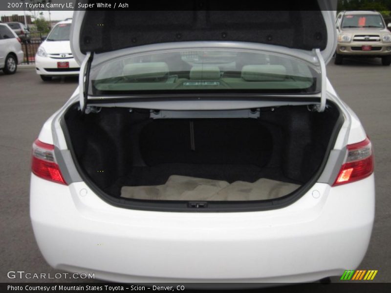 Super White / Ash 2007 Toyota Camry LE