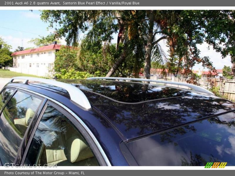 Santorin Blue Pearl Effect / Vanilla/Royal Blue 2001 Audi A6 2.8 quattro Avant