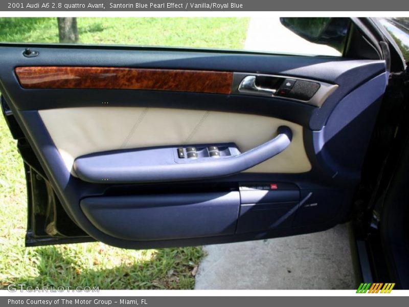 Santorin Blue Pearl Effect / Vanilla/Royal Blue 2001 Audi A6 2.8 quattro Avant