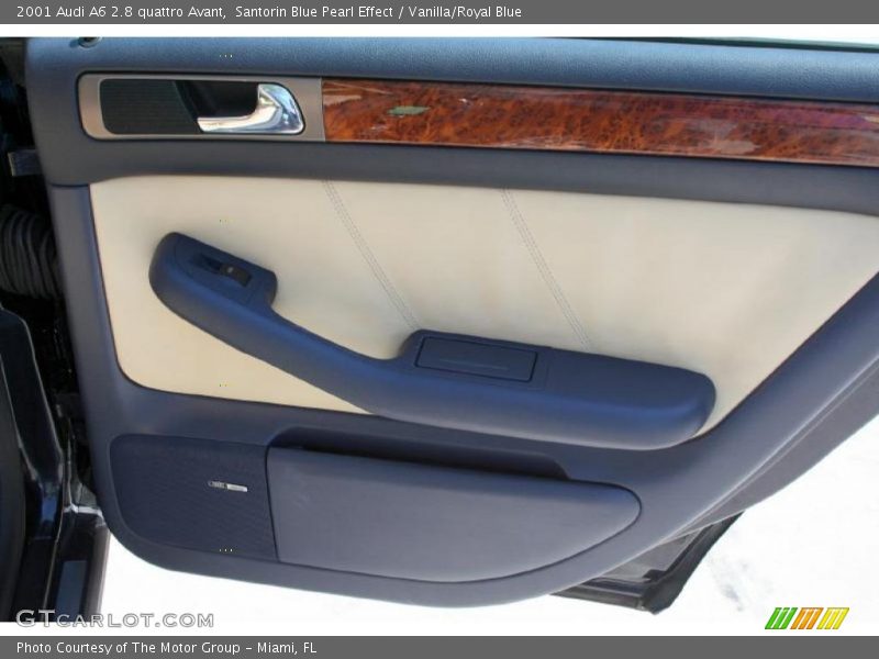 Santorin Blue Pearl Effect / Vanilla/Royal Blue 2001 Audi A6 2.8 quattro Avant