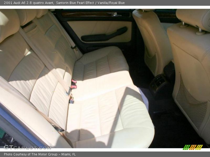 Santorin Blue Pearl Effect / Vanilla/Royal Blue 2001 Audi A6 2.8 quattro Avant