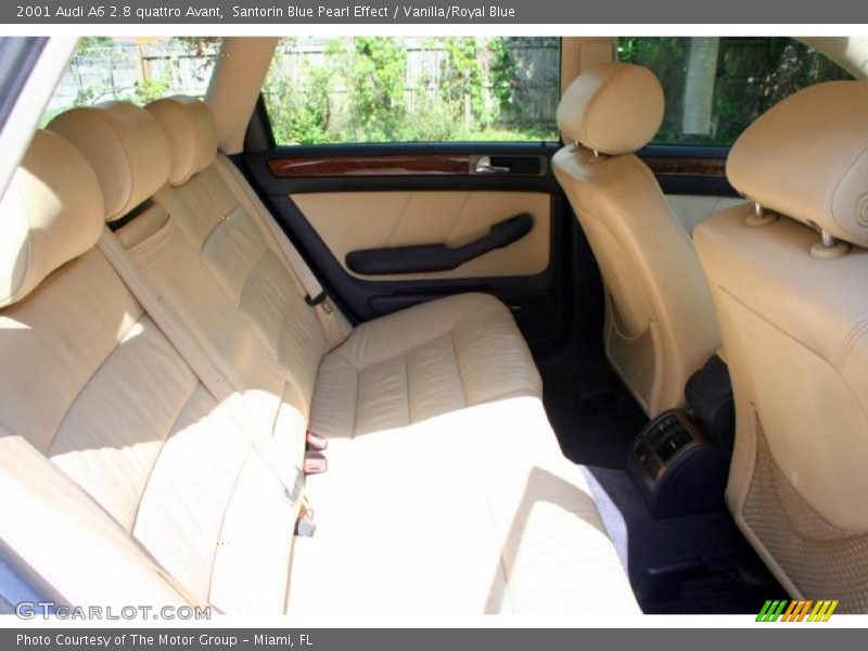 Santorin Blue Pearl Effect / Vanilla/Royal Blue 2001 Audi A6 2.8 quattro Avant
